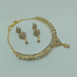Women Click Stone-Studded Jewellery Set-picture-19