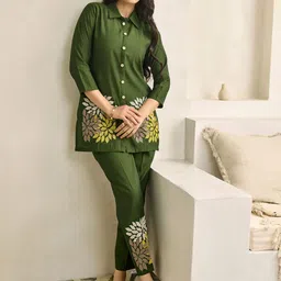 WOMEN PLUS Embroidered Shirt Collar Neck Tunic With Trousers Co-Ords-picture-1