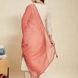 MOKOSH Floral Embroidered Regular Thread Work Pure Silk Kurta with Trousers & With Dupatta image 3