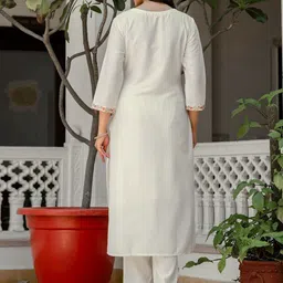 SANISA Floral Embroidered Round Neck Sequinned Straight Kurta With Trousers & Dupatta image 4