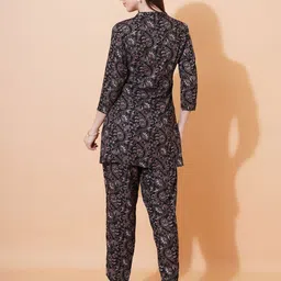 Ruvii Floral Printed Mandarin Collar Tunic With Trouser image 5