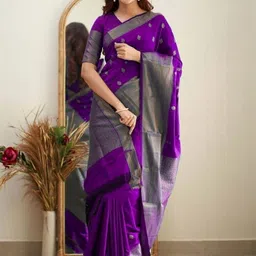 FASHIONIZO Woven Design Zari Silk Blend Handloom Banarasi Saree image 3