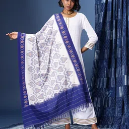 Taavi Ethnic Motifs Woven Design Pure Cotton Pochampally Dupatta image 4