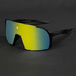 HASHTAG EYEWEAR Unisex Green Lens & Black Sports Sunglasses with image 5