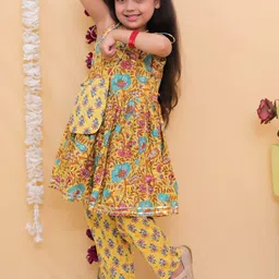 Vastrarth Girls Floral Printed Regular Pure Cotton Kurta with Trousers image 5