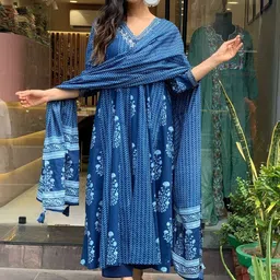 S.K.C Women Ethnic Motifs Printed V-Neck Empire Thread Work Kurta & Trousers With Dupatta-image-48