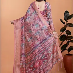 Vovar Ethnic Motifs Silk Blend Saree image 3