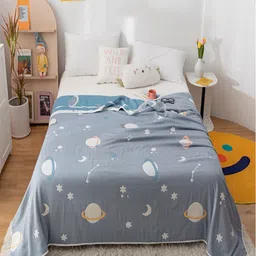 JC HOME Blue & White Geometric AC Room 400 GSM Double Bed Quilt-image-15