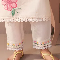 Indo Era Women Floral Embroidered Regular Thread Work Kurta with Trousers & With Dupatta image 5