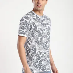 R&B Men Printed T-shirt image 3