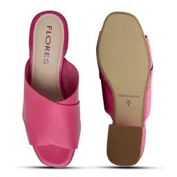 Peach Flores Women Hawaii Leather Block Heel Mules image 4