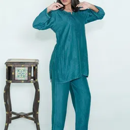 Ethnic Threads Floral Embroidered Chanderi Silk Tunic With Trouser image 4