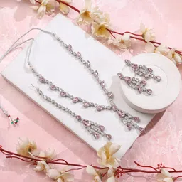 EIT Collection White Alloy Necklace image 4