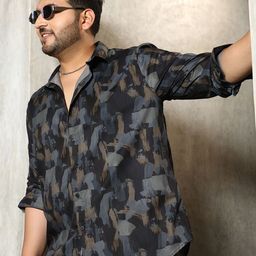 Instafab Plus Abstract Printed Spread Collar Comfort Fray-Stroke Imprint Shirt-picture-5
