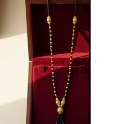 VEMISHTI Gold-Plated Mangalsutra image 3