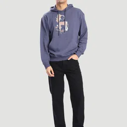 Bene Kleed Graphic Printed Hooded Sweatshirt image 2