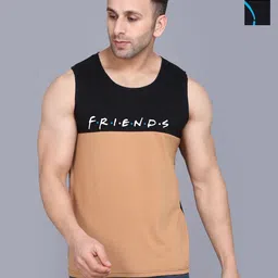 SLOWLORIS Men 2 Colourblocked Pockets Slim Fit T-shirt-image-98