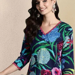 Indo Era Women Floral Printed Regular Pure Cotton Kurta with Trousers-picture-39