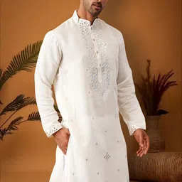 Men Embroidered Cotton Silk Straight Kurta-image-59