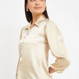 drape and dazzle Women Regular Fit Solid Spread Collar Casual Shirt image 5