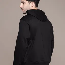 roadster Men Full Sleeve Printed Hooded Sweatshirt image 2