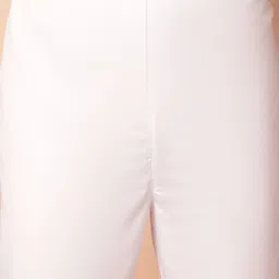 jompers Men Silk Blend Kurta Pyjama Dupatta Set image 5