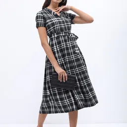 tokyo talkies Women Wrap Black, White Midi/Calf Length Dress-picture-15