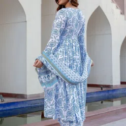 neerafashion Women Cotton Rayon Kurta Pant Dupatta Set image 2