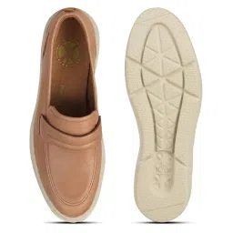 hush puppies Casual Wedge Heel Slipon Shoes for Women image 1