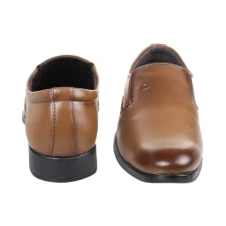 metro Men Leather Loafer image 4