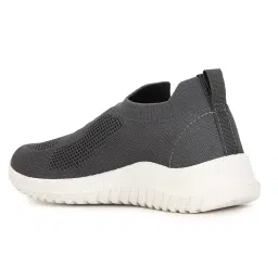 bata Men's Eren Sneaker image 2