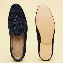 manyavar Embroidery/Sequin Work/Jacquard Juti | Men's Ethnic Jutti | Juttis and Mojaris image 3