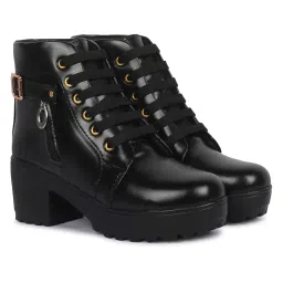 longwalk Women Boots image 2