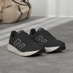 new balance Women 880 Running Shoe image 1