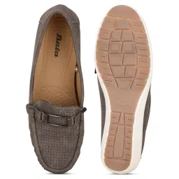 bata Ballet Flats Women's Hadara Moccassins image 3