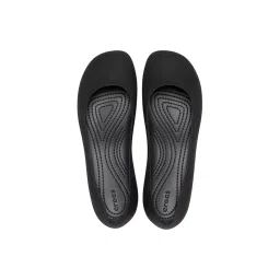 crocs Women Shoes image 2