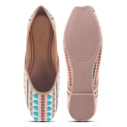 FROH FEET Women’s Ethnic Printed Juttis Flats Shoes Comfortable Slip-On Juttis Mojaris with Colorful Design image 5