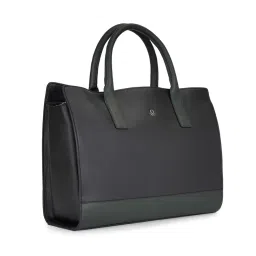 united colors of benetton Elisa image 1