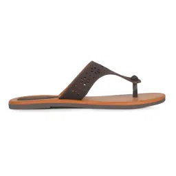 bata Women's thongs image 1