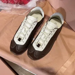 fulaida Soft Sole Color-Matching Training Shoes for Women | Lightweight Versatile Everyday Footwear | Off white-39 image 3