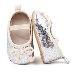 neska moda 6 To 12 Months Baby Girls Synthetic Leather Knot Applique Slip-On Elastic Band Closure Booties (Silver) - BT5172 image 4