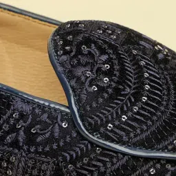 manyavar Embroidery/Sequin Work/Jacquard Juti | Men's Ethnic Jutti | Juttis and Mojaris image 2