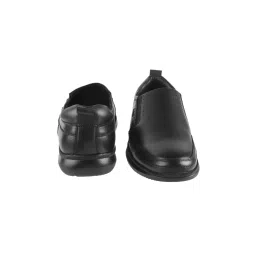 metro Men Leather Perforated Slip-On Formal Shoes image 4