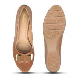 bata Women Pull On Ballet Flat image 3