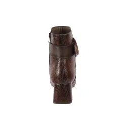 metro Women Synthetic Ankle-Length Buckle Strap Casual Boots image 4