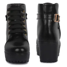 longwalk Women Boots image 3
