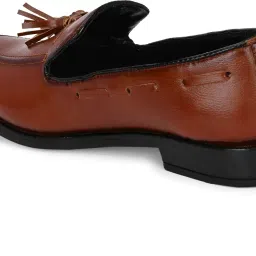 asteroid Men's Genuine Leather Tassel Loafers Classic Slip On Formal Dress Shoes with Handcrafted Detailing and Cushioned Insole image 3