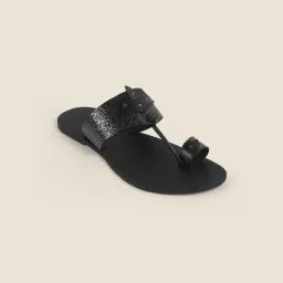 metro Men's Leather Printed Kolhapuri Chappal image 3
