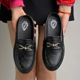 shoetopia Women Pull On Loafers image 3