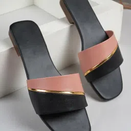 sapatos Women Colour Blocked Flats image 1